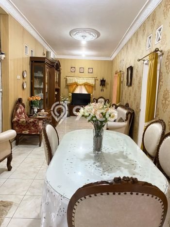 Hunian Mewah LB 175m2 Siap Pakai Desain Elegan di Condet, Jakarta Timur Hunian Mewah LB 175m2 Siap Pakai Desain Elegan di Condet, Jakarta Timur