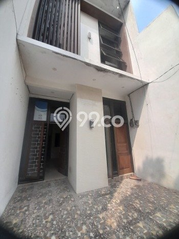 Jual Rumah Eksklusif 4 KT di Pondok Kelapa, Jakarta Timur Jual Rumah Eksklusif 4 KT di Pondok Kelapa, Jakarta Timur