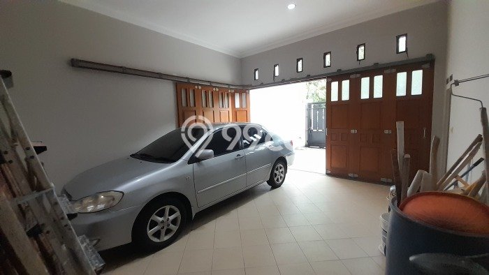 Rumah Elit LB 600m2 Siap Pakai Desain Elegan di Pondok Kelapa, Jakarta Timur Rumah Elit LB 600m2 Siap Pakai Desain Elegan di Pondok Kelapa, Jakarta Timur