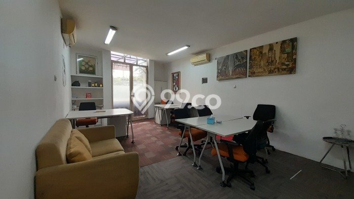 Ruko disewakan lokasi strategis Tebet Jakarta Selatan 342m2 Ruko disewakan lokasi strategis Tebet Jakarta Selatan 342m2