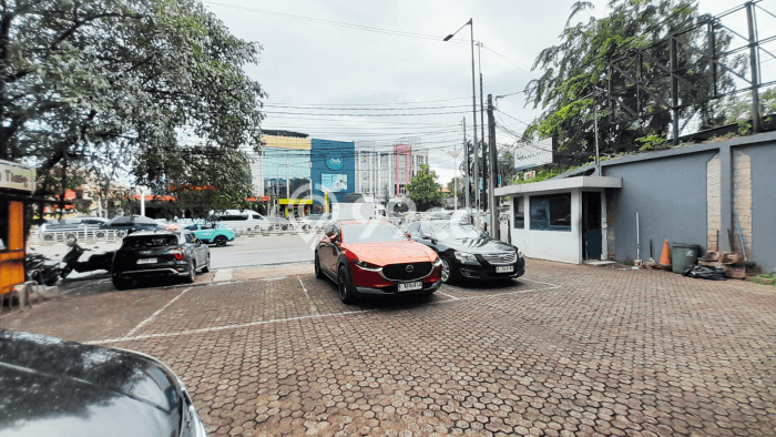 Unit Komersial Disewa Lokasi Tebet, Jakarta Selatan Spesifikasi Luas Bangunan 50m2 Unit Komersial Disewa Lokasi Tebet, Jakarta Selatan Spesifikasi Luas Bangunan 50m2