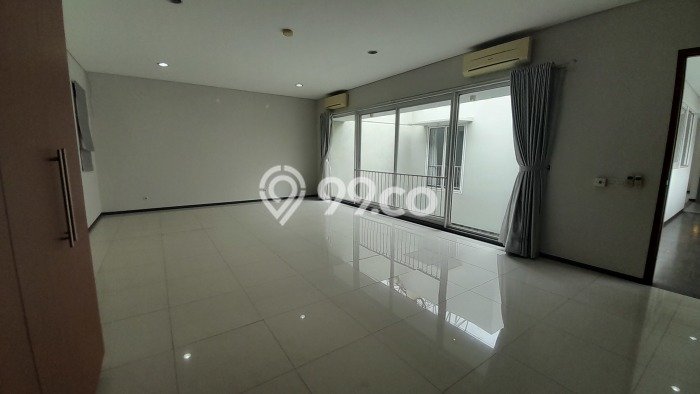 Rumah sewa siap pakai 4 KT di Kuningan, Jakarta Selatan Rumah sewa siap pakai 4 KT di Kuningan, Jakarta Selatan