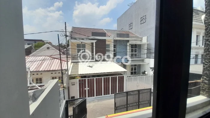 Disewakan segera rumah minimalis strategis 4 Kamar di Tebet, Jakarta Selatan Disewakan segera rumah minimalis strategis 4 Kamar di Tebet, Jakarta Selatan