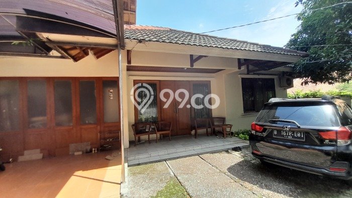 For Sale! Luxury House LT 360m2 Desain Elegan di Jati Padang For Sale! Luxury House LT 360m2 Desain Elegan di Jati Padang