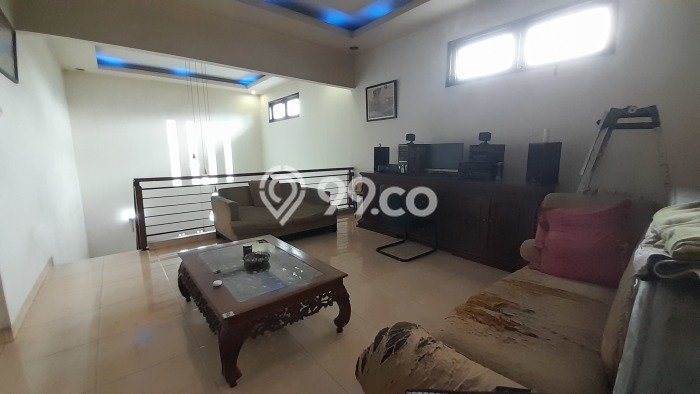 Rumah Luxury Modern Tanpa Renovasi di Pondok Kelapa Jakarta Timur Rumah Luxury Modern Tanpa Renovasi di Pondok Kelapa Jakarta Timur