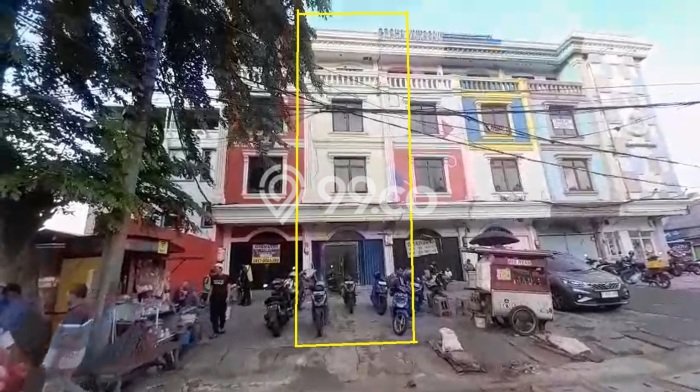 Disewakan Ruko Kawasan , Luas 390m2m², Area Potensial Disewakan Ruko Kawasan , Luas 390m2m², Area Potensial