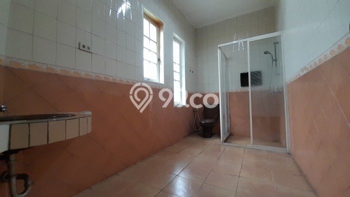 Dijual Hunian Mewah dengan Fasilitas Sekitar Komplit di Tebet, Jakarta Selatan Dijual Hunian Mewah dengan Fasilitas Sekitar Komplit di Tebet, Jakarta Selatan