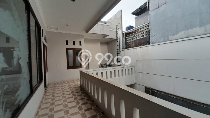 Rumah Elit LB 600m2 Siap Pakai Desain Elegan di Pondok Kelapa, Jakarta Timur Rumah Elit LB 600m2 Siap Pakai Desain Elegan di Pondok Kelapa, Jakarta Timur