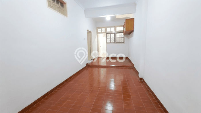 Disewakan! Rumah 4 Kamar Tidur &
2 Kamar Mandi di Pondok Kelapa, Jakarta Timur Disewakan! Rumah 4 Kamar Tidur &
2 Kamar Mandi di Pondok Kelapa, Jakarta Timur