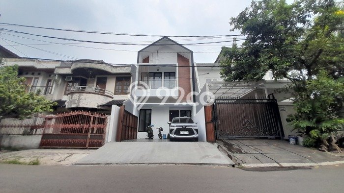 Dijual Hunian Rumah Terawat 3 KT di Pondok Kelapa, Jakarta Timur Dijual Hunian Rumah Terawat 3 KT di Pondok Kelapa, Jakarta Timur