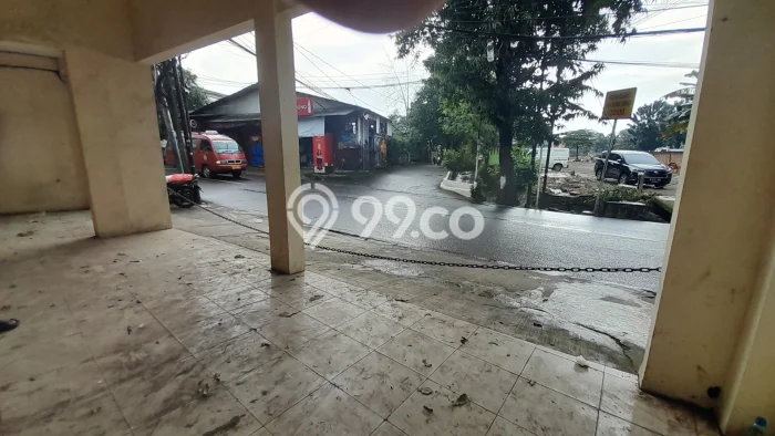 Ruko Disewa di Ciracas, Jakarta Timur, LT 120m2 / LB 240m2 Ruko Disewa di Ciracas, Jakarta Timur, LT 120m2 / LB 240m2