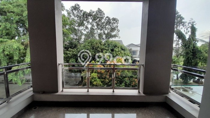 Rumah Elit LB 600m2 Siap Pakai Desain Elegan di Pondok Kelapa, Jakarta Timur Rumah Elit LB 600m2 Siap Pakai Desain Elegan di Pondok Kelapa, Jakarta Timur