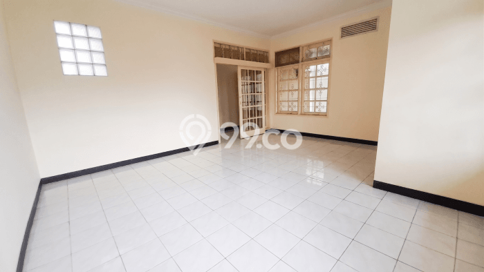 Disewakan! Rumah 4 Kamar Tidur &
2 Kamar Mandi di Pondok Kelapa, Jakarta Timur Disewakan! Rumah 4 Kamar Tidur &
2 Kamar Mandi di Pondok Kelapa, Jakarta Timur