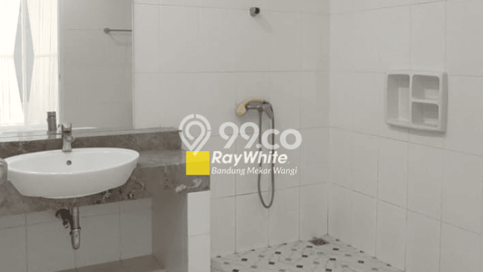 Dijual Hunian Mewah dengan Fasilitas Sekitar Lengkap di Sukajadi, Bandung Dijual Hunian Mewah dengan Fasilitas Sekitar Lengkap di Sukajadi, Bandung
