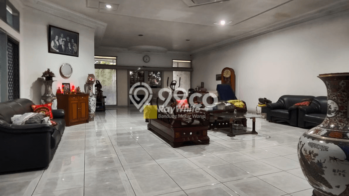 Rumah Elit LB 1200m2 Siap Huni Desain Elegan di Bandung Kota, Bandung Rumah Elit LB 1200m2 Siap Huni Desain Elegan di Bandung Kota, Bandung