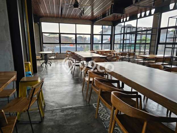 Untuk Dijual! Komersial di Pungkur Bandung LT 528m2 / LB 720m2 Kawasan Strategis Untuk Dijual! Komersial di Pungkur Bandung LT 528m2 / LB 720m2 Kawasan Strategis