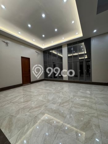 Rumah Mewah LB 550m2 Siap Pakai Desain Elegan di Batam Centre, Batam Rumah Mewah LB 550m2 Siap Pakai Desain Elegan di Batam Centre, Batam