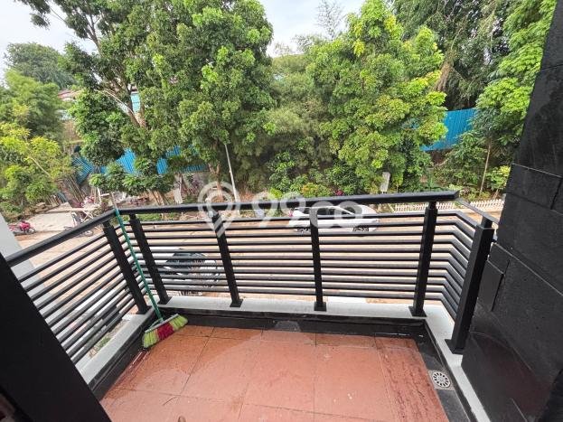 Rumah di , Batam, LT 102m2m² Bangunan 135m2m² Rumah di , Batam, LT 102m2m² Bangunan 135m2m²