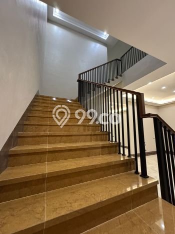 Rumah Mewah LB 550m2 Siap Pakai Desain Elegan di Batam Centre, Batam Rumah Mewah LB 550m2 Siap Pakai Desain Elegan di Batam Centre, Batam