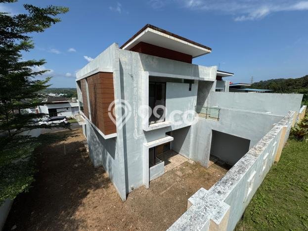 Ready to Use! Premium House LT 253m2 Desain Elegan di Batam Centre Ready to Use! Premium House LT 253m2 Desain Elegan di Batam Centre