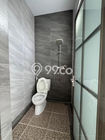 LISTING BARU! Rumah Strategis di , LT 87m2m² LB 170m2m² LISTING BARU! Rumah Strategis di , LT 87m2m² LB 170m2m²