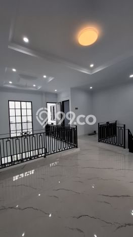 Hunian Mewah LB 136m2 Siap Huni Desain Elegan di Pondok Kelapa, Jakarta Timur Hunian Mewah LB 136m2 Siap Huni Desain Elegan di Pondok Kelapa, Jakarta Timur