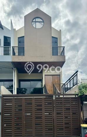 Rumah Mewah Dijual LT 100m2 di Duren Sawit, Jakarta Timur Rumah Mewah Dijual LT 100m2 di Duren Sawit, Jakarta Timur