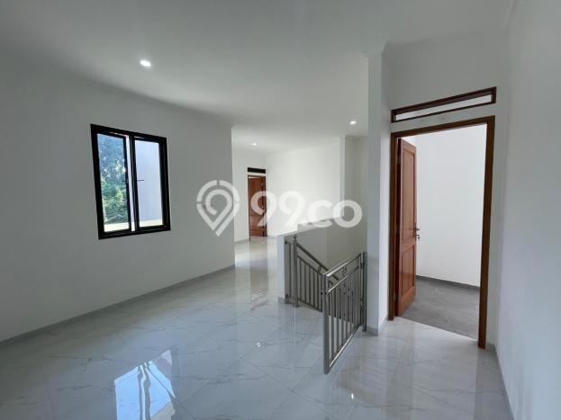 Jual Rumah Eksklusif 3 KT di Pondok Bambu, Jakarta Timur Jual Rumah Eksklusif 3 KT di Pondok Bambu, Jakarta Timur