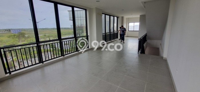 Ruko untuk Disewa di Pusat Jakarta Utara Luas Bangunan 250m2 Ruko untuk Disewa di Pusat Jakarta Utara Luas Bangunan 250m2