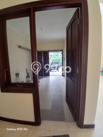 Disewakan! Rumah 3 Kamar Tidur &
3 Kamar Mandi di Citraland, Surabaya Disewakan! Rumah 3 Kamar Tidur &
3 Kamar Mandi di Citraland, Surabaya