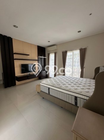 Jarang Ada! Rumah Sewa 5 Kamar Bagus Siap Huni Citraland Jarang Ada! Rumah Sewa 5 Kamar Bagus Siap Huni Citraland
