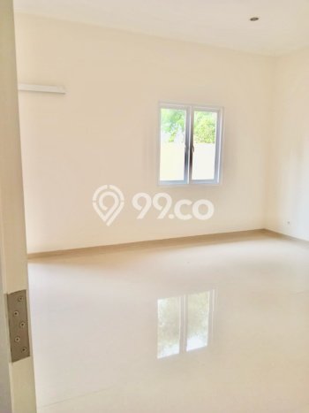 Rumah Mewah Siap Huni LT 162m2 di Wiyung, Surabaya Rumah Mewah Siap Huni LT 162m2 di Wiyung, Surabaya