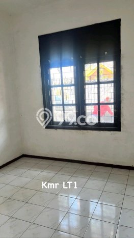 Jual Rumah Modern 8 KT di Ketintang, Surabaya Jual Rumah Modern 8 KT di Ketintang, Surabaya
