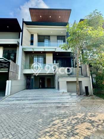 Rumah Elit Modern Siap Huni di Citraland Surabaya Rumah Elit Modern Siap Huni di Citraland Surabaya