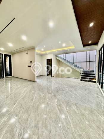 Rumah Elit Modern Siap Huni di Citraland Surabaya Rumah Elit Modern Siap Huni di Citraland Surabaya