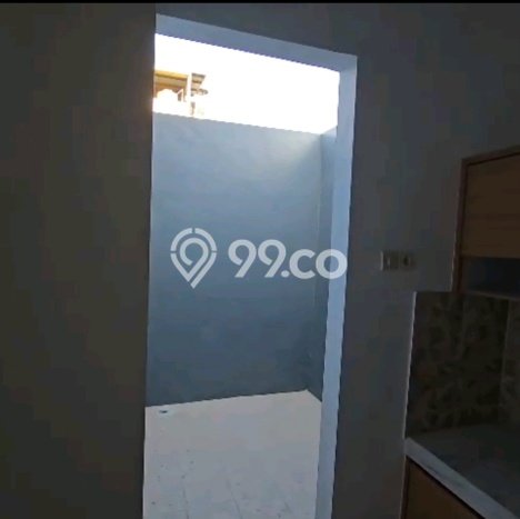 Rumah Modern Cantik 3 KT Bisa Langsung Pindah di Rungkut Rumah Modern Cantik 3 KT Bisa Langsung Pindah di Rungkut