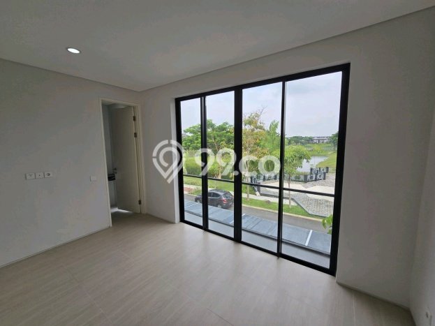 Rumah Sewa Surabaya LT 72m2 LB 138m2 Area Citraland Rumah Sewa Surabaya LT 72m2 LB 138m2 Area Citraland