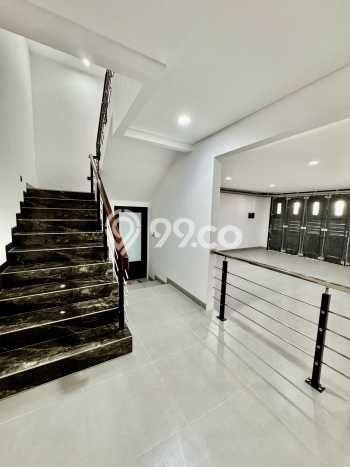 Ready to Use! Luxury House LT 264m2 Desain Elegan di Citraland Ready to Use! Luxury House LT 264m2 Desain Elegan di Citraland