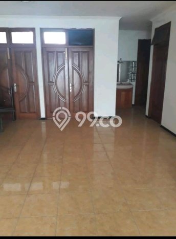 Rumah Mewah LB 600m2 Siap Pakai Desain Elegan di Ketintang, Surabaya Rumah Mewah LB 600m2 Siap Pakai Desain Elegan di Ketintang, Surabaya