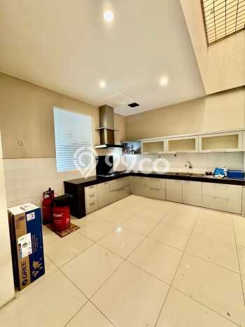 Disewakan Rumah Harga Terjangkau di Citraland Surabaya Punya 3 KT Disewakan Rumah Harga Terjangkau di Citraland Surabaya Punya 3 KT