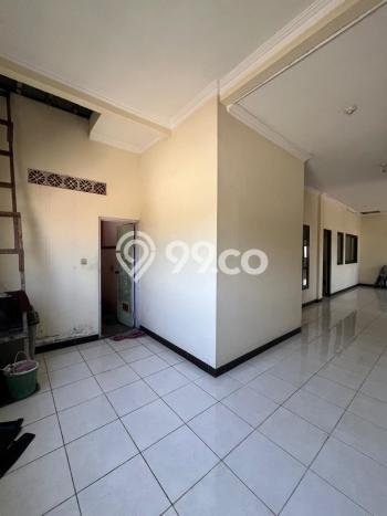 Ready to Use! Luxury House LT 290m2 Desain Modern di Gresik Kota Ready to Use! Luxury House LT 290m2 Desain Modern di Gresik Kota