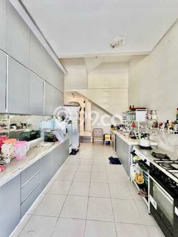 For Sale Rumah Elit Exclusive di Wiyung, Surabaya For Sale Rumah Elit Exclusive di Wiyung, Surabaya