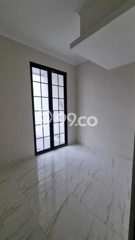 Jual Rumah Bagus Siap Huni LB 130m2 di Wiyung, Surabaya Jual Rumah Bagus Siap Huni LB 130m2 di Wiyung, Surabaya