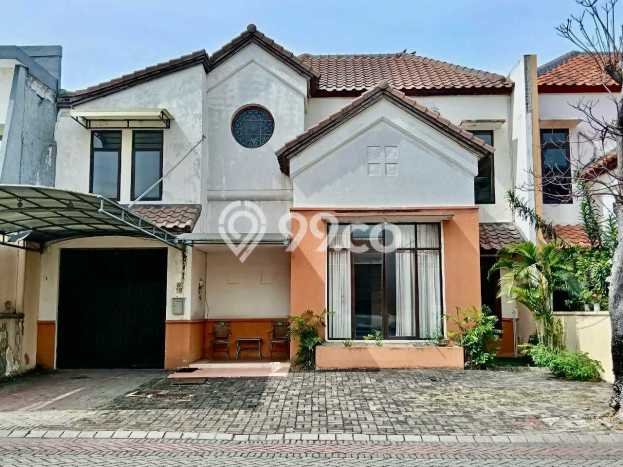 Rumah Mewah LB 300m2 Siap Huni Desain Elegan di Citraland, Surabaya Rumah Mewah LB 300m2 Siap Huni Desain Elegan di Citraland, Surabaya