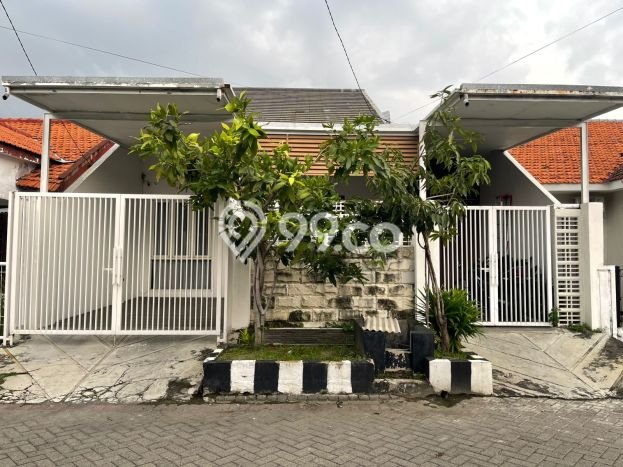 Jual Rumah Minimalis Bagus Punya 4 KT di Rungkut Surabaya SHM Jual Rumah Minimalis Bagus Punya 4 KT di Rungkut Surabaya SHM