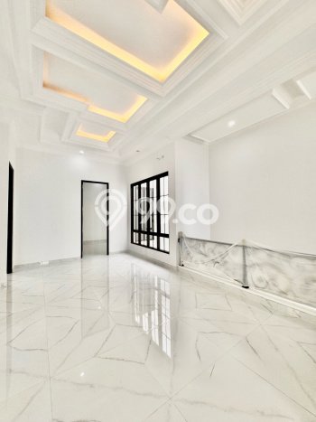 Dijual Rumah Premium dengan Fasilitas Sekitar Lengkap di Mulyorejo, Surabaya Dijual Rumah Premium dengan Fasilitas Sekitar Lengkap di Mulyorejo, Surabaya