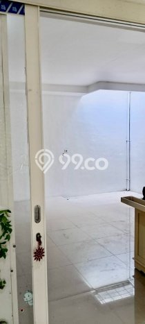 Rumah Modern 2 KT di Citraland Surabaya Unfurnished Rumah Modern 2 KT di Citraland Surabaya Unfurnished
