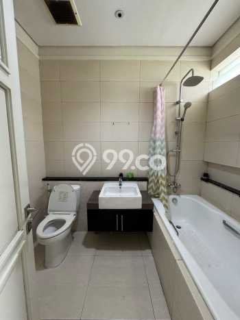Disewakan! Rumah 4 Kamar Tidur &
3 Kamar Mandi di Citraland, Surabaya Disewakan! Rumah 4 Kamar Tidur &
3 Kamar Mandi di Citraland, Surabaya