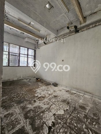Rumah Elit LB 300m2 Siap Huni Desain Elegan di Muara Karang, Jakarta Utara Rumah Elit LB 300m2 Siap Huni Desain Elegan di Muara Karang, Jakarta Utara