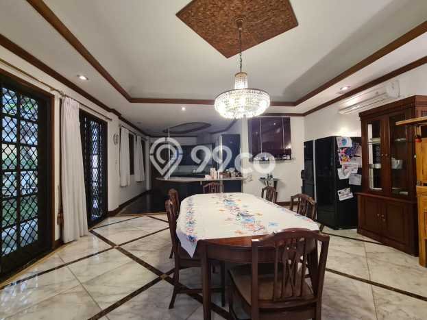 Dijual Rumah Premium dengan Fasilitas Sekitar Komplit di Menteng, Jakarta Pusat Dijual Rumah Premium dengan Fasilitas Sekitar Komplit di Menteng, Jakarta Pusat